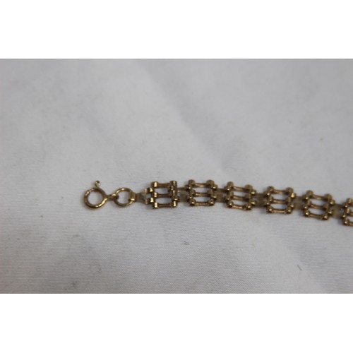 1146 - 9CT GOLD BRACELET - 4.45G