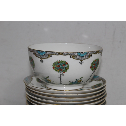 228 - LARGE QUANTITY OF GRAFTON CHINA