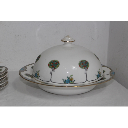 228 - LARGE QUANTITY OF GRAFTON CHINA