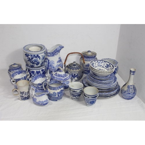 232 - QUANTITY OF VINTAGE BLUE AND WHITE DINNER SERVICE INCLUDING SPODE