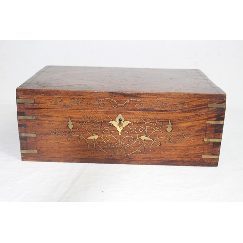 298 - EASTERN JEWELLERY BOX
31 X 21 X 11CM