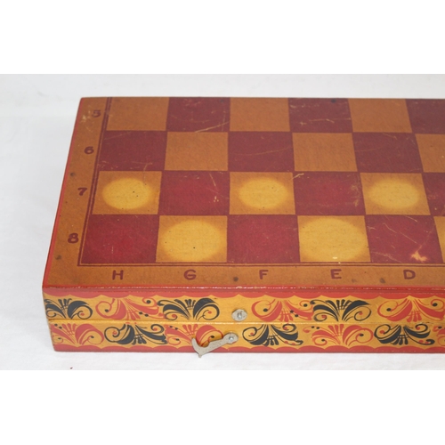 304 - VINTAGE RUSSIAN CHESS SET