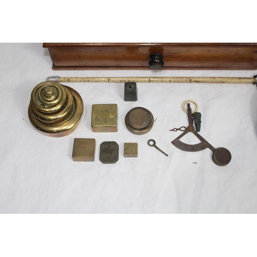 306 - SET OF VINTAGE JOHN RICHARDSON AND SON OPIUM SCALES AND QUANTITY OF VARIOUS BRASS WEIGHTS ETC