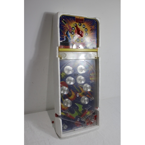 554 - VINTAGE PINBALL GAME