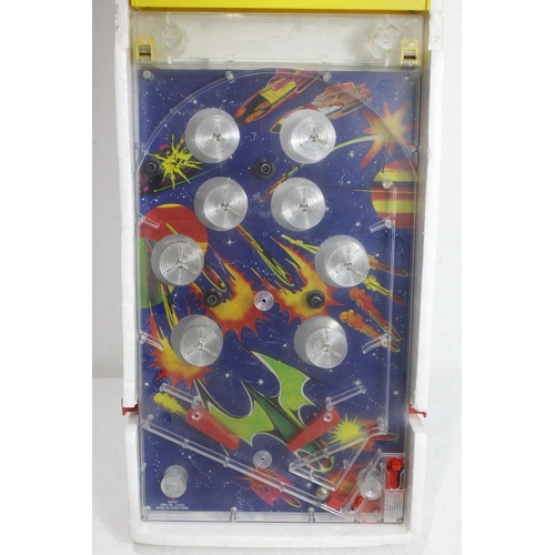 554 - VINTAGE PINBALL GAME