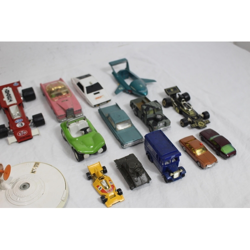 556 - QUANTITY OF DINKY VEHICLES