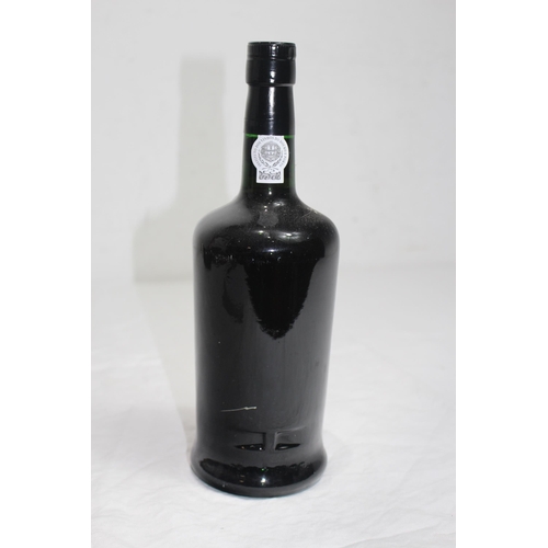 667 - BOTTLE OF ROCHA'S SPECIAL TAWNY RESERVE PORT