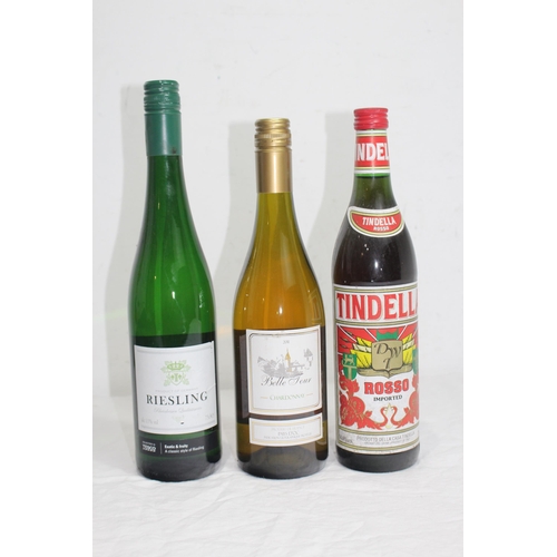 672 - LARGE QUANTITY OF VARIOUS WINE ETC