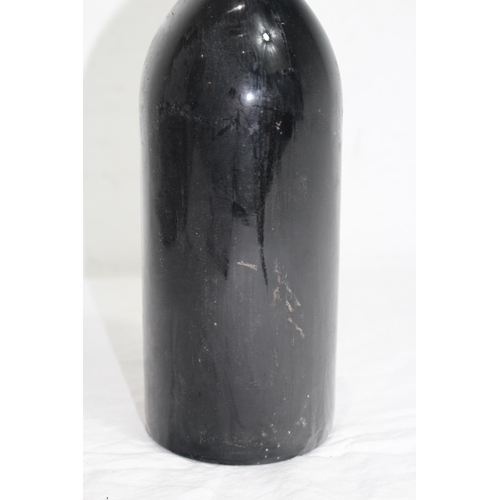 685 - BOTTLE OF VINTAGE 1977 QUARLES HARRIS PORT