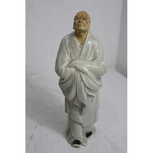 244 - VINTAGE CHINESE FIGURE
31CM