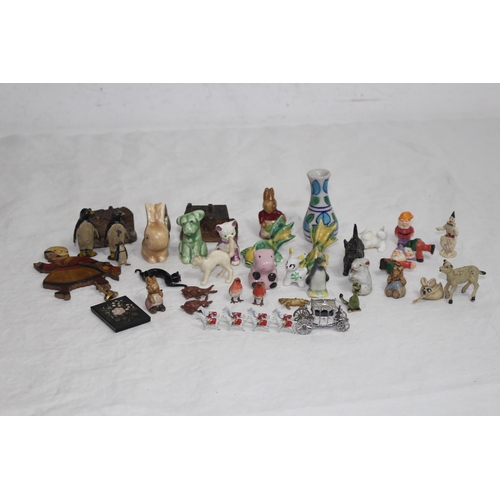 245 - QUANTITY OF MINIATURE ANIMALS ETC