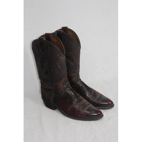 327 - LAREDO COWBOY BOOTS SIZE 9