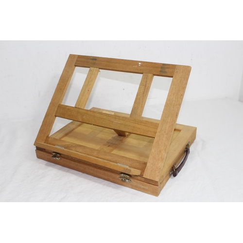 328 - TRAVEL ARTIST EASEL