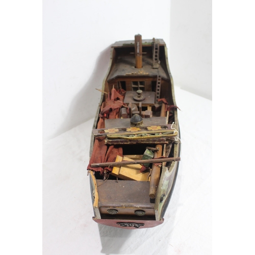 340 - VINTAGE CHINESE JUNK MODEL
74 x 31cm