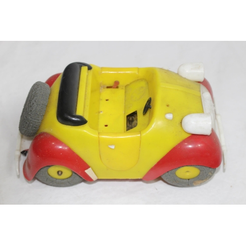 560 - VINTAGE NODDY CAR