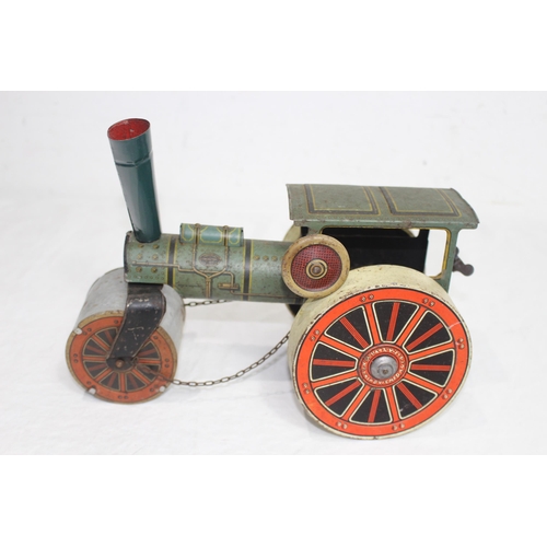 561 - VINTAGE TIN PLATE STEAM ENGINE