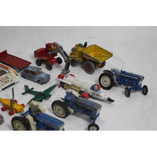 565 - BOX OF DIECAST CARS