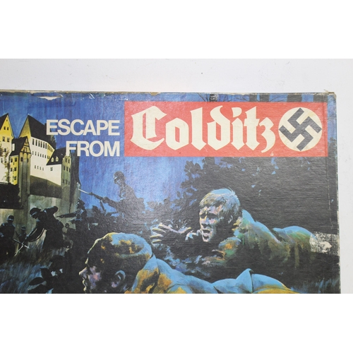 569 - VINTAGE ESCAPE FROM COLDITZ GAME