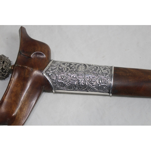 714 - EASTERN ORNATE KRISS SWORD