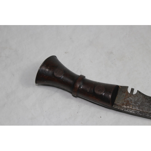 722 - VINTAGE KUKRI