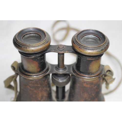 731 - WWI BINOCULARS