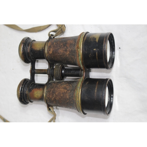 731 - WWI BINOCULARS