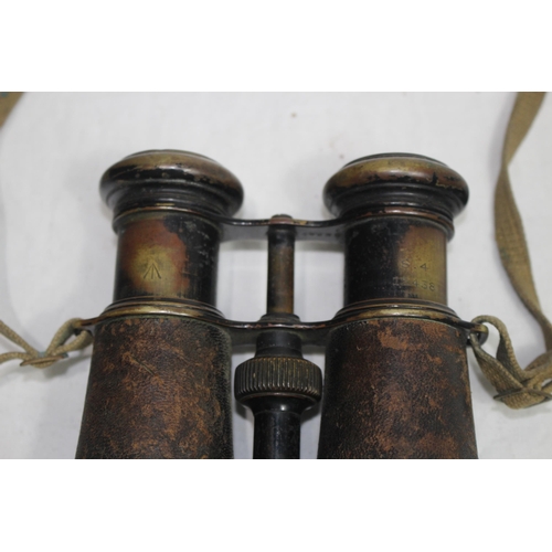 731 - WWI BINOCULARS