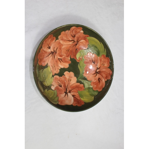 778 - VINTAGE MOORCROFT BOWL 
26 X 8CM