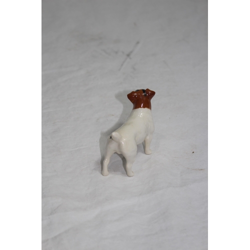 784 - BESWICK DOG
7 x 9cm