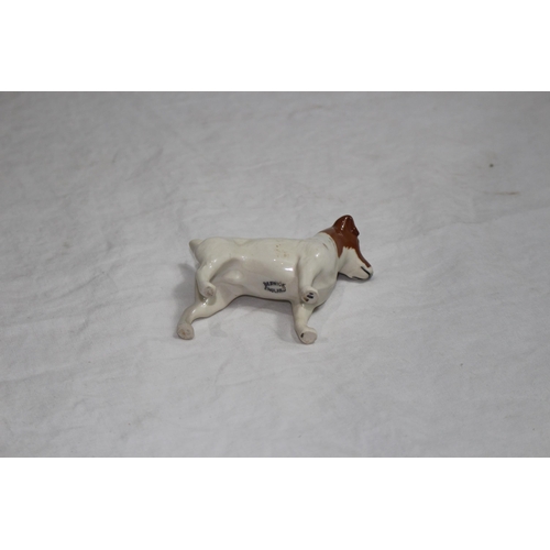 784 - BESWICK DOG
7 x 9cm