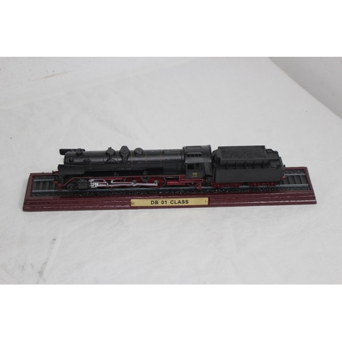 570 - 11 x ATLAS EDITIONS TRAIN MODELS