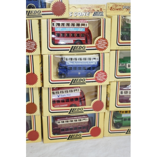 576 - LARGE QUANTITY OF VINTAGE BOXED MODEL VEHICLES ETC