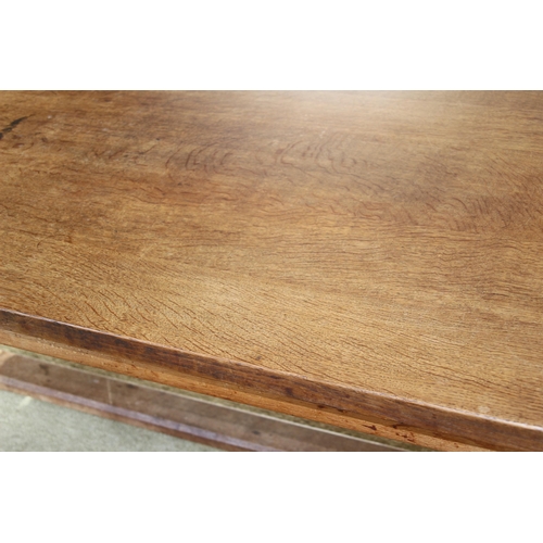 44 - LARGE BEECH DINING TABLE (MQ)
275 X 92 X 75CM