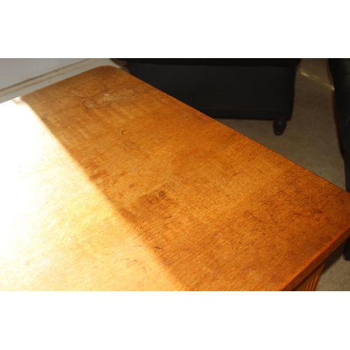 44 - LARGE BEECH DINING TABLE (MQ)
275 X 92 X 75CM