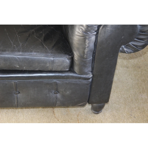 46 - PAIR OF CHESTERFIELD CLUB CHAIRS (MQ)
121 X 104 X 75CM