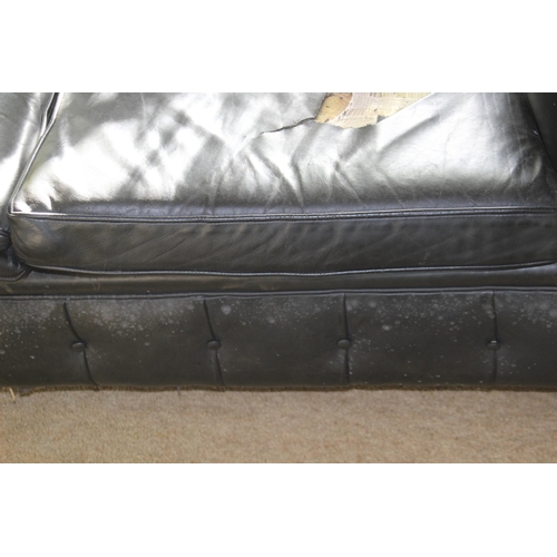 47 - CHESTERFIELD THREE SEATER SOFA (MQ)
240 X 104 X 75CM