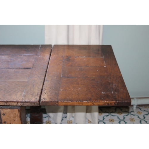 50 - ANTIQUE DRAWLEAF OAK TABLE (MQ)
221 X 77 X 77CM