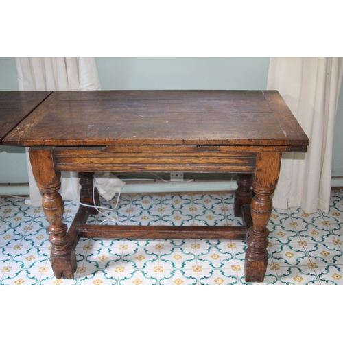 50 - ANTIQUE DRAWLEAF OAK TABLE (MQ)
221 X 77 X 77CM