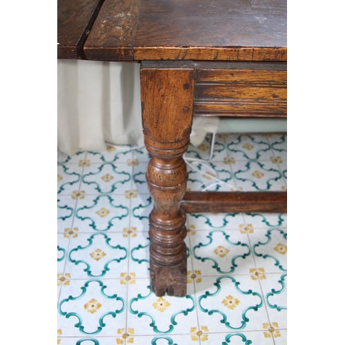 50 - ANTIQUE DRAWLEAF OAK TABLE (MQ)
221 X 77 X 77CM