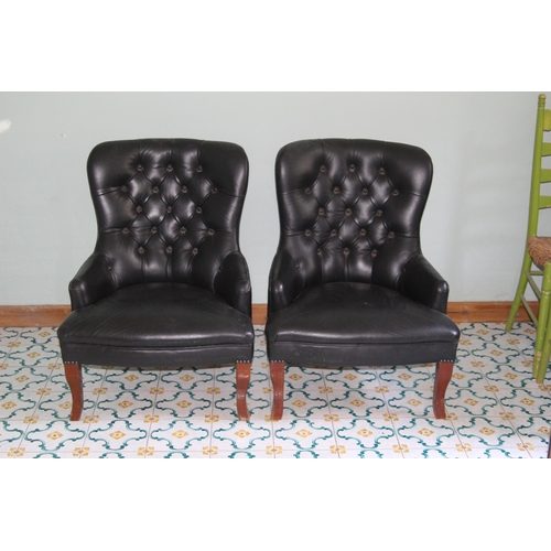 52 - PAIR OF LEATHER CLUB CHAIRS (MQ)
56 X 62 X 85CM