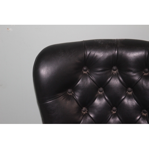 52 - PAIR OF LEATHER CLUB CHAIRS (MQ)
56 X 62 X 85CM