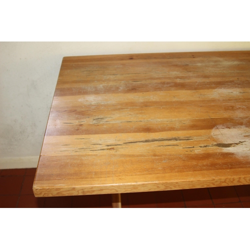 57 - PINE DINING TABLE (MQ)
137 X 84 X 74CM