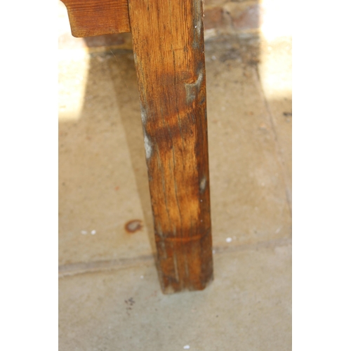 58 - LARGE RUSTIC PINE  TABLE (MQ)
313 X 76 X 76CM