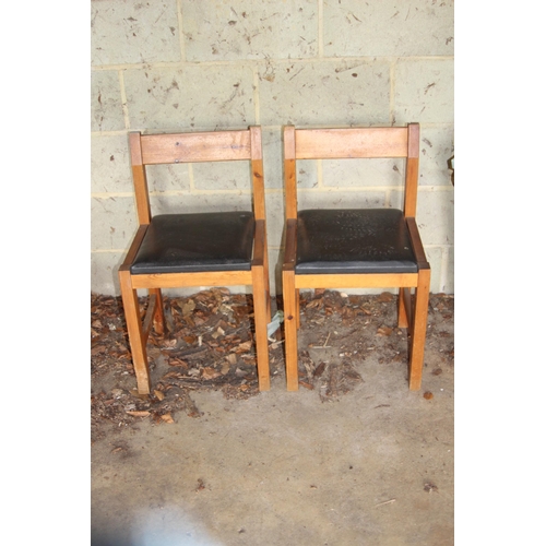 63 - PAIR OF RETRO DUCHY FURNITURE CHAIRS (MQ)
43 X 40 X 76CM