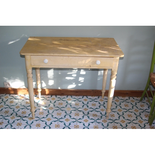 65 - PINE CONSOLE TABLE WITH DRAWER (MQ)
94 X 53 X 79CM