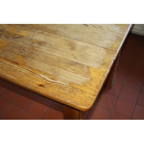 68 - PINE DINING TABLE (MQ)
160 X 83 X 74CM