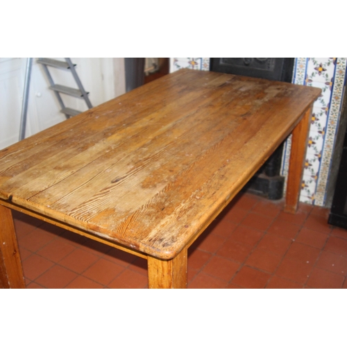 68 - PINE DINING TABLE (MQ)
160 X 83 X 74CM