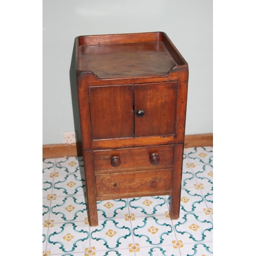 69 - ANTIQUE COMMODE CHEST (MQ)
45 X 51 X 80CM