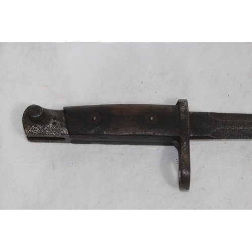 729 - WWI FRENCH BAYONET