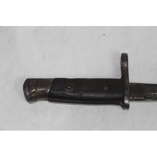 729 - WWI FRENCH BAYONET